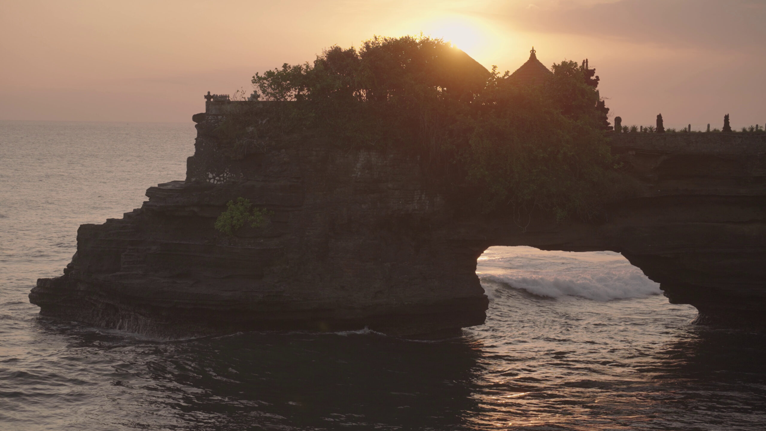 Full Moon Energy Explained: Manifestation Rituals That Work Instantly